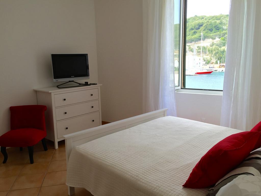 Les Appartements Du Port Bonifacio  Habitación foto